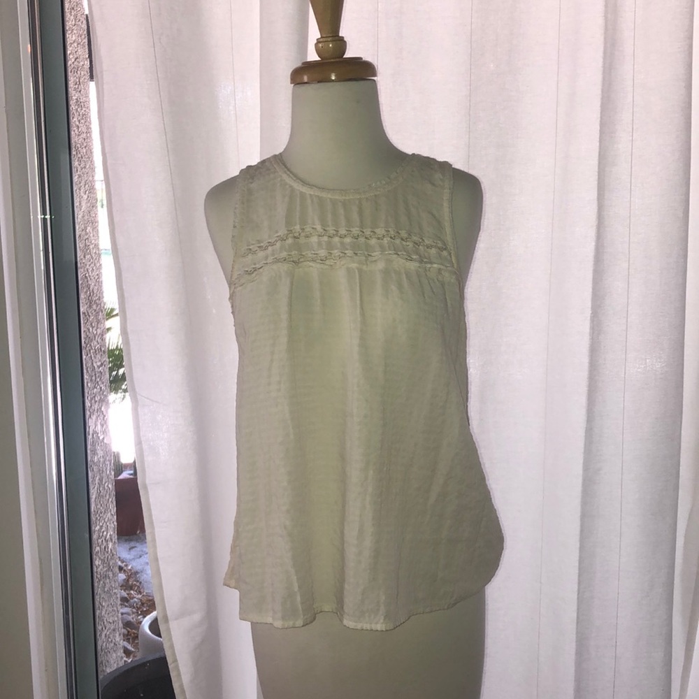 hinge tank top